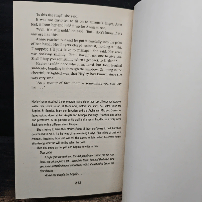 Calling a Dead Man - Gillian Cross รูปที่ 6