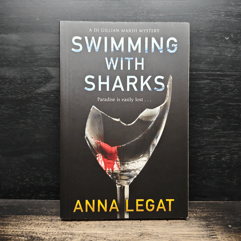 Swimming with Sharks - Anna Legat รูปที่ 1