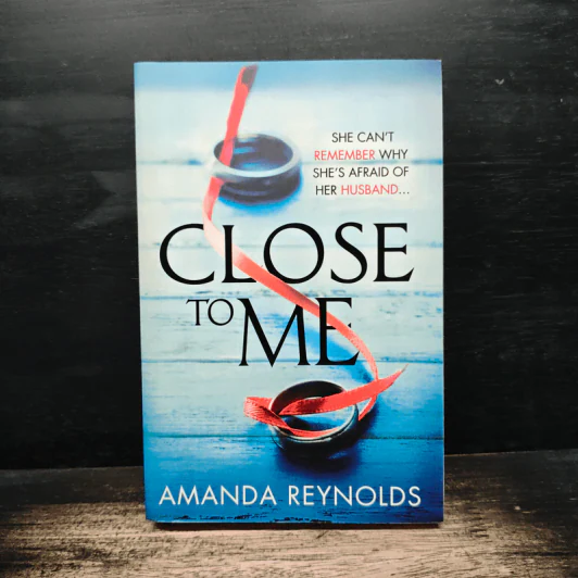 Close to Me - Amanda Reynolds รูปที่ 1