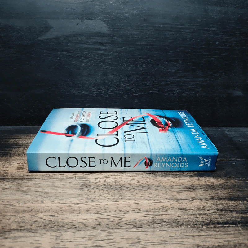 Close to Me - Amanda Reynolds รูปที่ 3