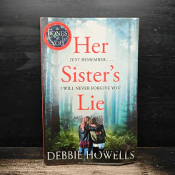 Her Sister's Lie - Debbie Howells