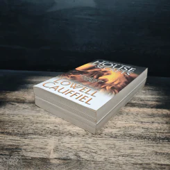 House of Secrets - Lowell Cauffiel รูปที่ 4