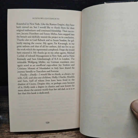 Dictator - Robert Harris รูปที่ 9