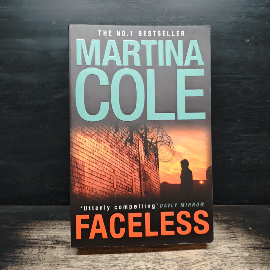 Faceless - Martina Cole รูปที่ 1