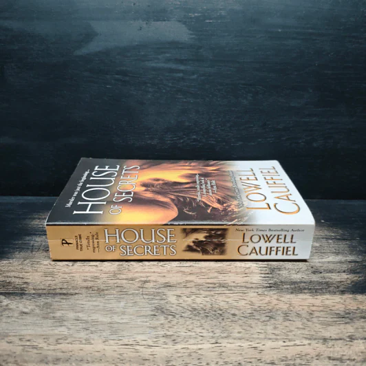 House of Secrets - Lowell Cauffiel รูปที่ 3