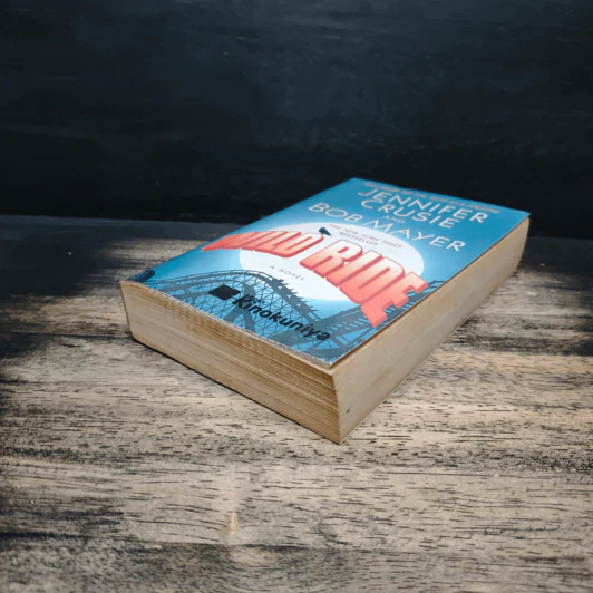 Wild Ride - Jennifer Crusle, Bob Mayer รูปที่ 4