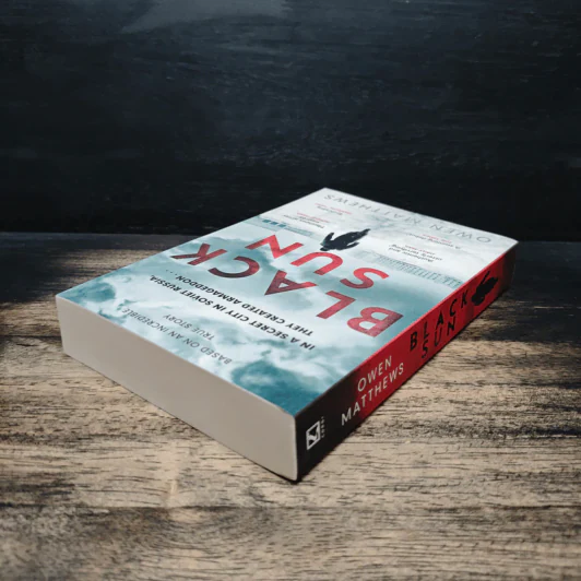 Black Sun - Owen Matthews รูปที่ 5