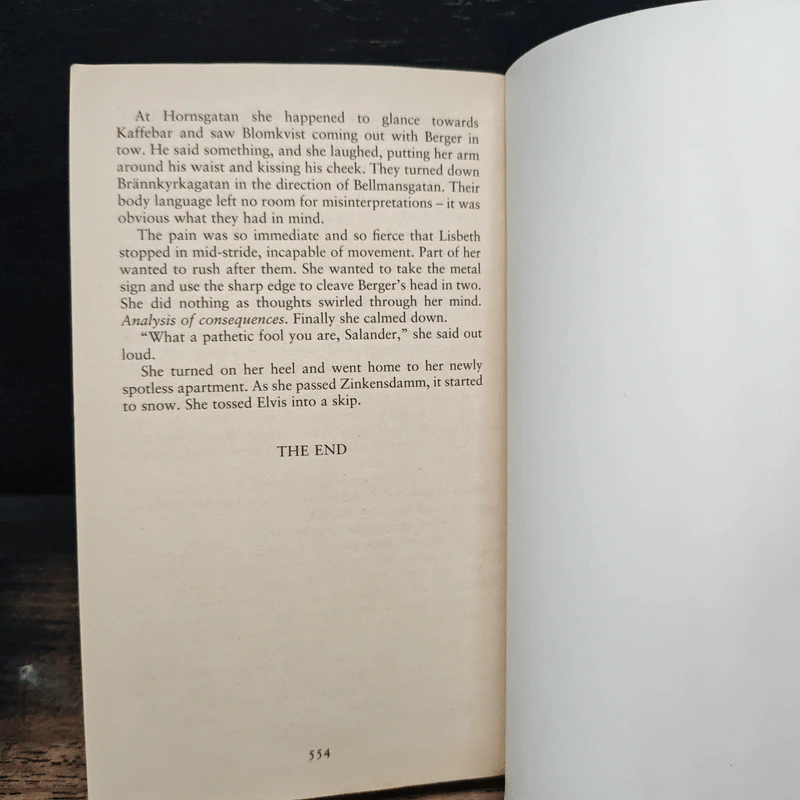 The Girl with the Dragon Tatttoo - Stieg Larsson รูปที่ 8