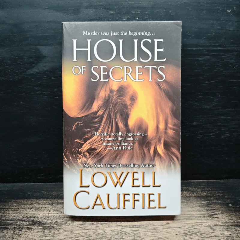 House of Secrets - Lowell Cauffiel รูปที่ 1