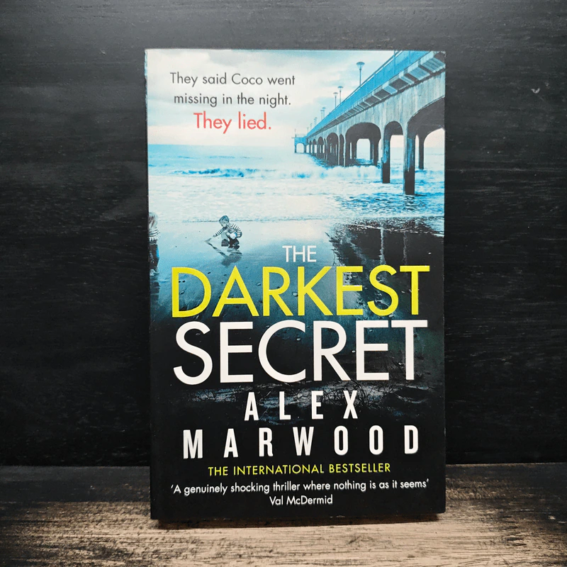 The Darkest Night - Alex Marwood รูปที่ 1