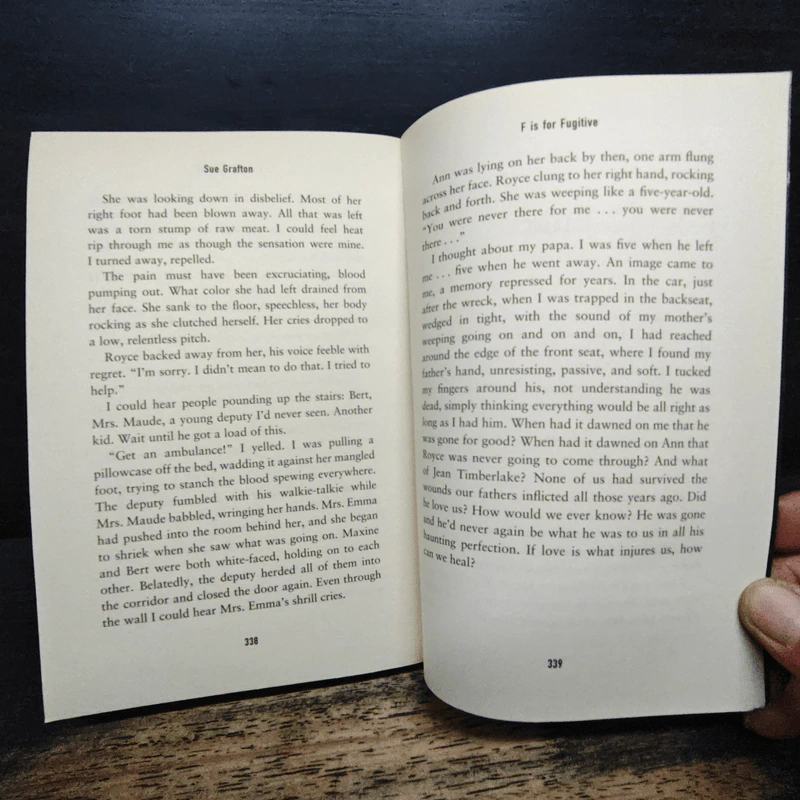 F is for Fugitive - Sue Grafton รูปที่ 8
