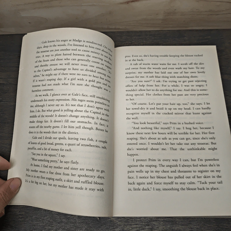The Hunger Games - Suzanne Collins รูปที่ 7