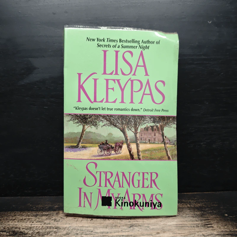 Stranger in My Arms - Lisa Kleypas รูปที่ 1