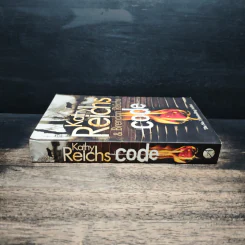 Code - Kathy Reichs, Brendan Reichs รูปที่ 3