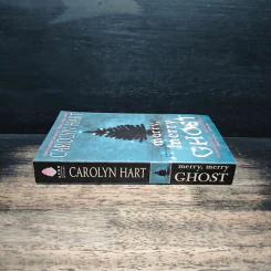 Merry, Merry Ghost - Carolyn Hart รูปที่ 3