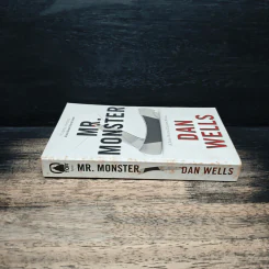 Mr. Monster - Dan Wells รูปที่ 3