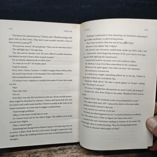 Code - Kathy Reichs, Brendan Reichs รูปที่ 8