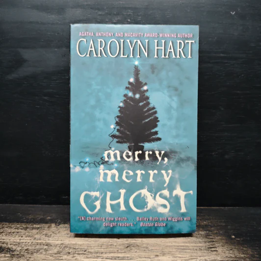 Merry, Merry Ghost - Carolyn Hart รูปที่ 1