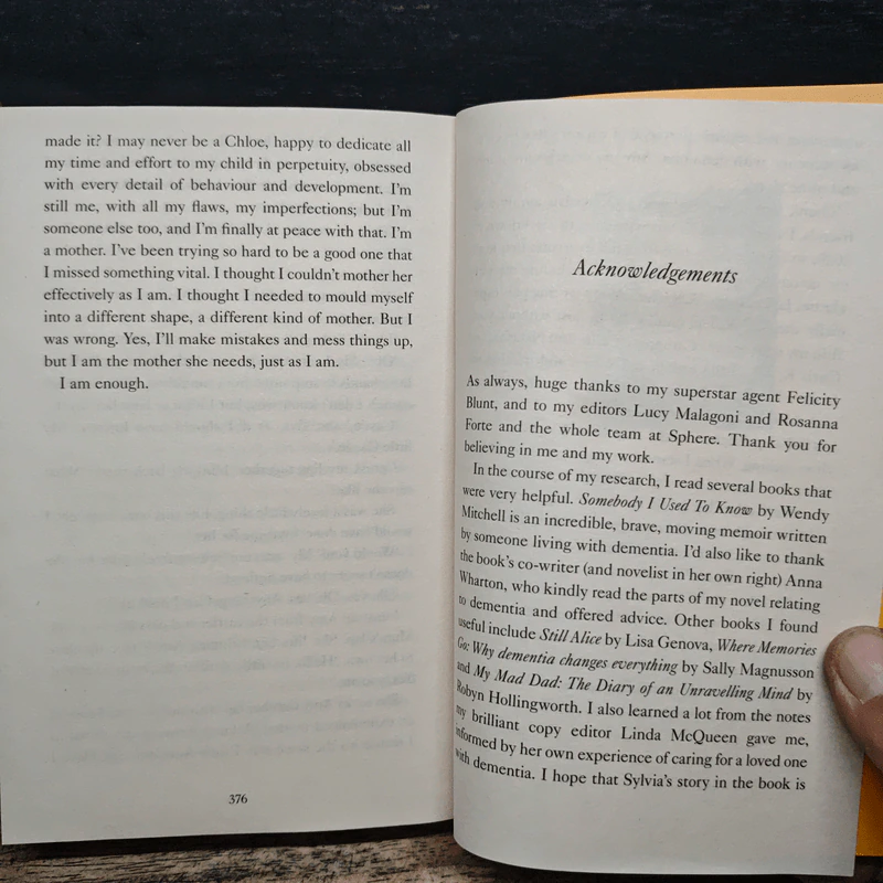 The Anniversary - Laura Marshall รูปที่ 8