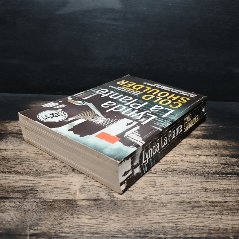 Cold Shoulder - Lynda La Plante รูปที่ 5