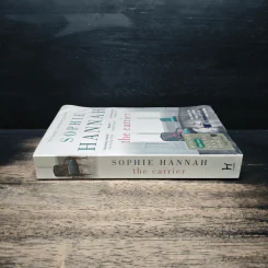 The Carrier - Sophie Hannah รูปที่ 3