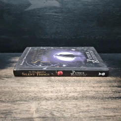 The Slow Regard of Silent Things - Patrick Rothfuss รูปที่ 3