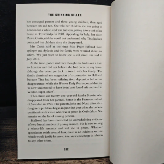 The Grinning Killer: Chris Halliwell - Nigel Cawthorne รูปที่ 9