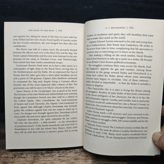 The Body in the Boat - A.J.Mackenzie รูปที่ 8