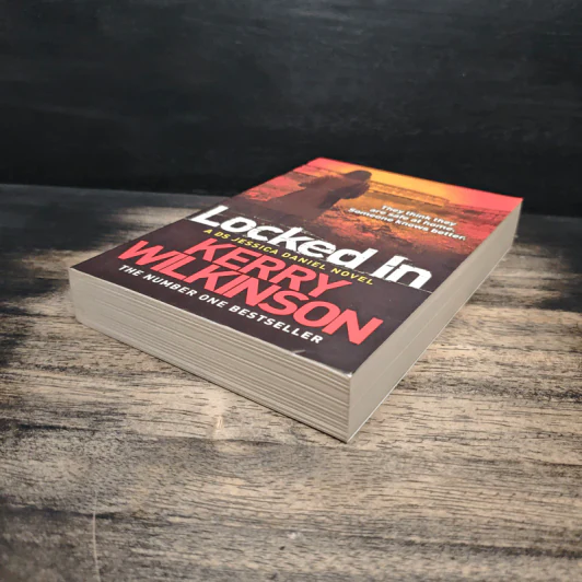 Locked In - Kerry Wilkinson รูปที่ 4
