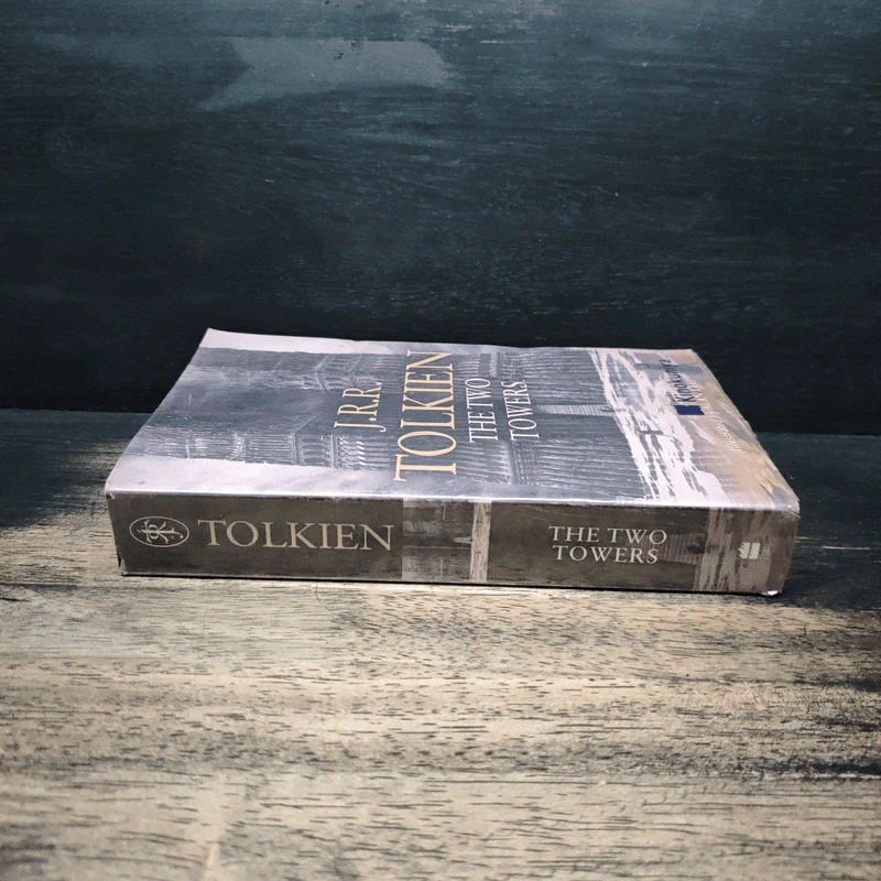 The Two Towers - J.R.R. Tolkien รูปที่ 3