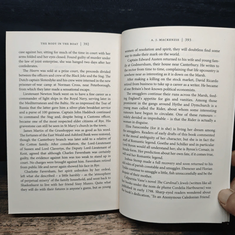 The Body in the Boat - A.J.Mackenzie รูปที่ 8