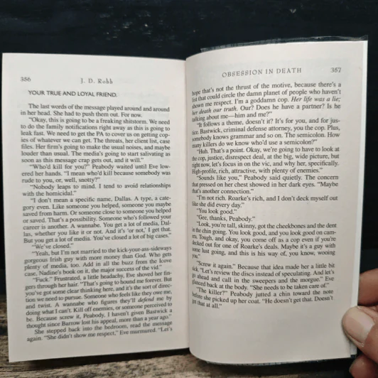 Festive in Death - J.D. Robb รูปที่ 8