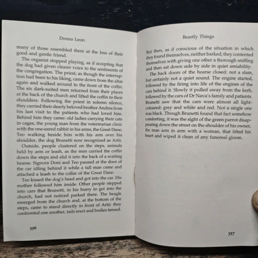Beastly Things - Donna Leon รูปที่ 8