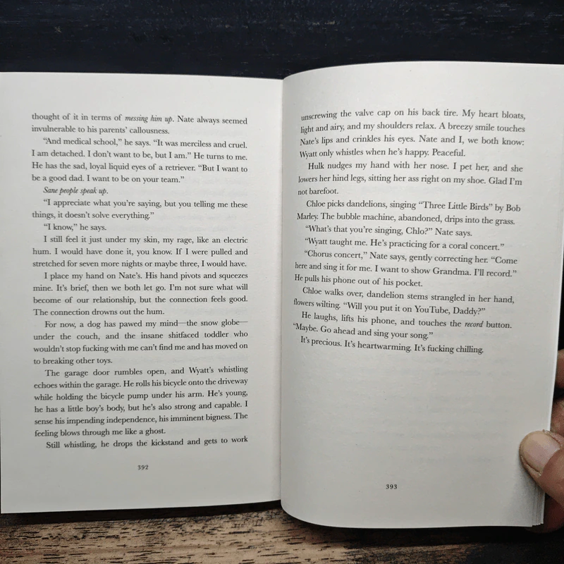 She Lies Close - Sharon Doering รูปที่ 8