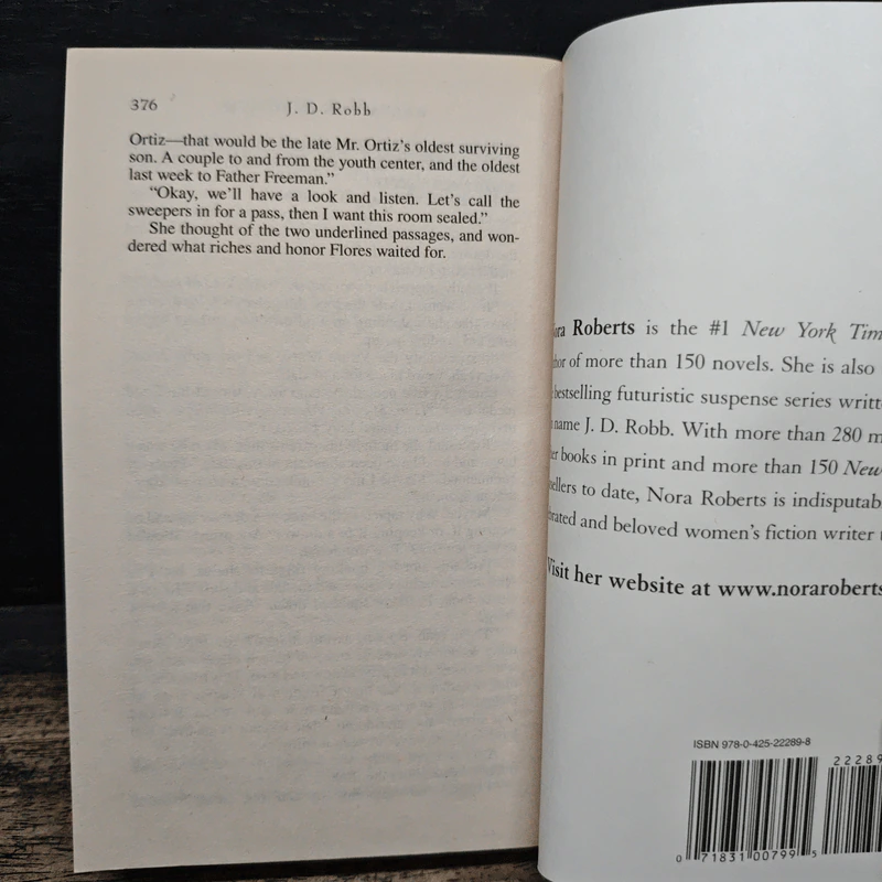 Strangers in Death - J.D. Robb รูปที่ 8