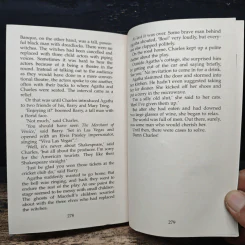 Agatha Raisin: Hiss and Hers - M.C. Beaton รูปที่ 8