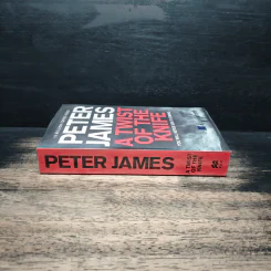 A Twist of the Knife - Peter James รูปที่ 3