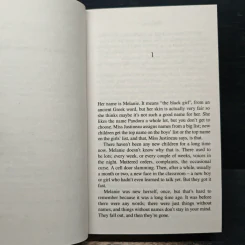 The Girl with All the Gifts - M.R. Carey รูปที่ 7
