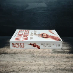 The Devil's Feather - Minette Walters รูปที่ 3