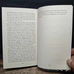 A Long Way from Home - Peter Carey รูปที่ 8