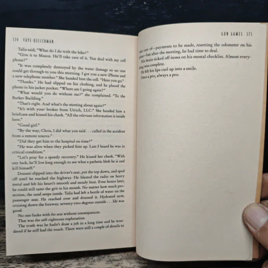 Gun Games - Faye Kellerman รูปที่ 8