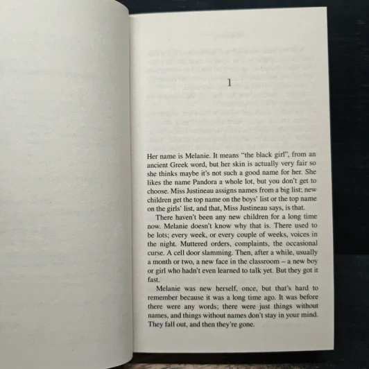 The Girl with All the Gifts - M.R. Carey รูปที่ 7