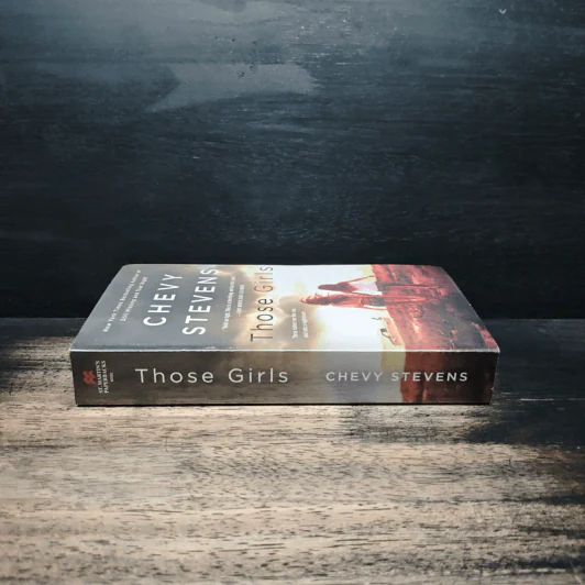 Those Girls - Chevy Stevens รูปที่ 3