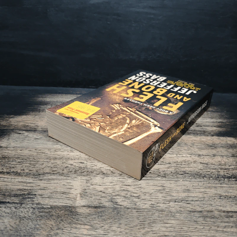 Flesh and Bone - Jefferson Bass รูปที่ 5