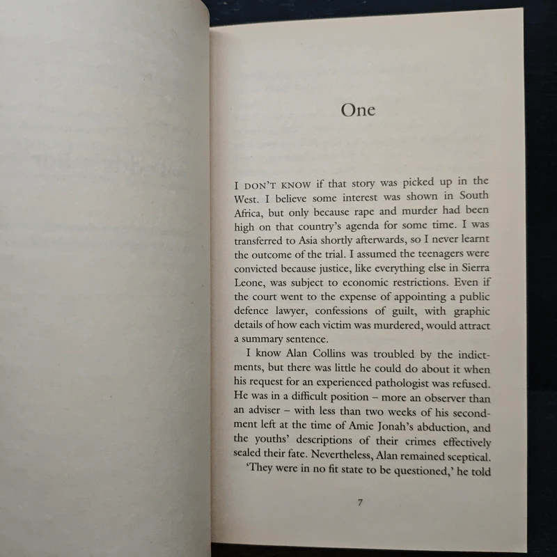 The Devil's Feather - Minette Walters รูปที่ 7
