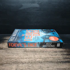 The Devil’s Dice - Roz Watkins รูปที่ 3