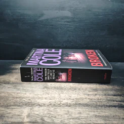 Broken - Martina Cole รูปที่ 3