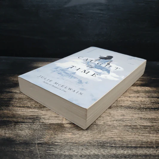 Caught in Time - Julie McElwain รูปที่ 4
