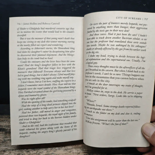 The Blood Gospel - James Rollins, Rebecca Cantrell รูปที่ 8