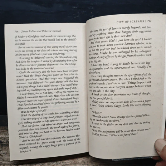 The Blood Gospel - James Rollins, Rebecca Cantrell รูปที่ 8